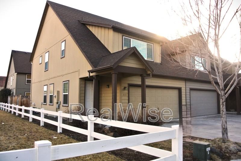 2885 Sw Indian Cir - Photo 2 of 50
