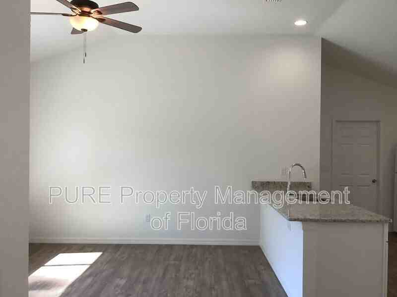 6255 Secourt - Photo 4 of 31