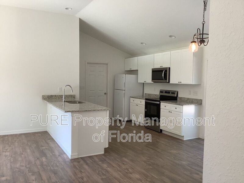 6255 Secourt - Photo 6 of 31