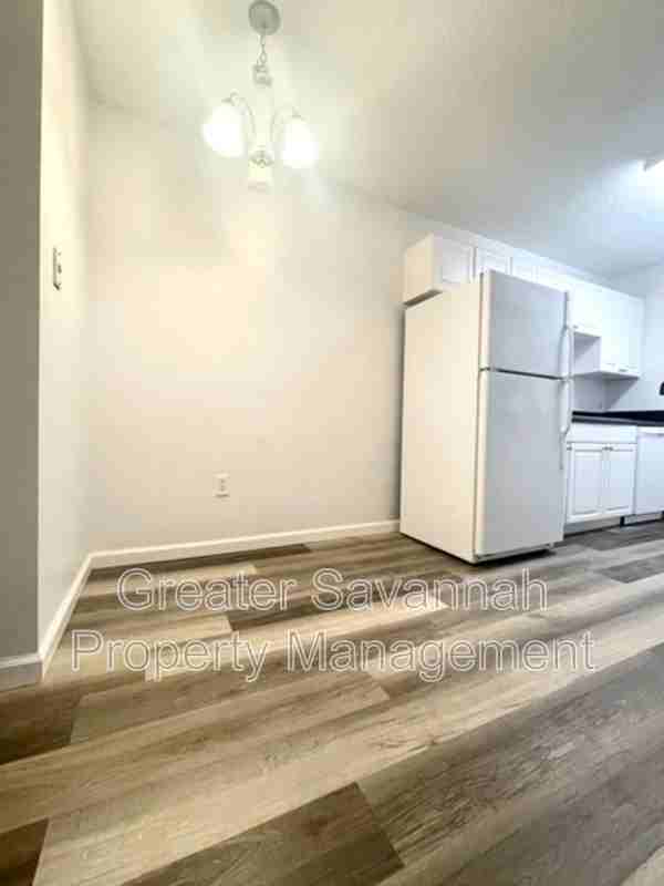 401 N Cromwell Rd #1T1 - Photo 6 of 23