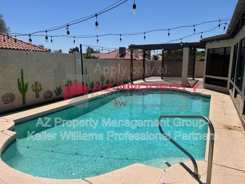5431 W Cochise Dr - Photo 2 of 31