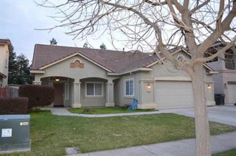 2860 Blue Oak Ct - Photo 2 of 41