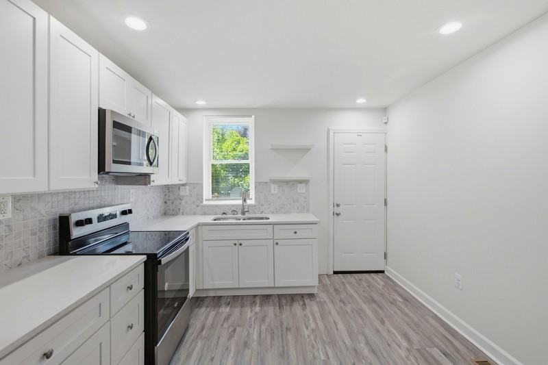 719 E 20th St - Photo 6 of 24