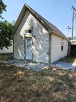 featured image of 417 Main St