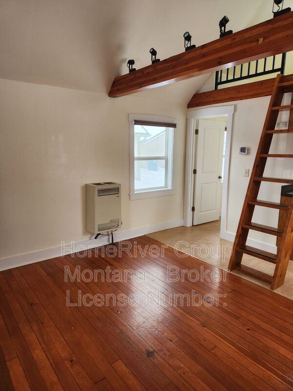 417 Main St - Photo 4 of 18
