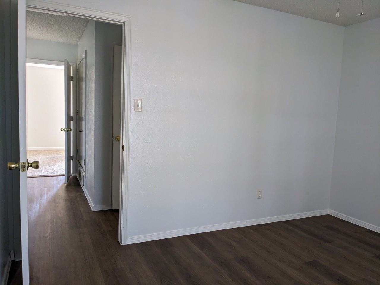 2305 Stockbridge Ct #1 - Photo 2 of 32