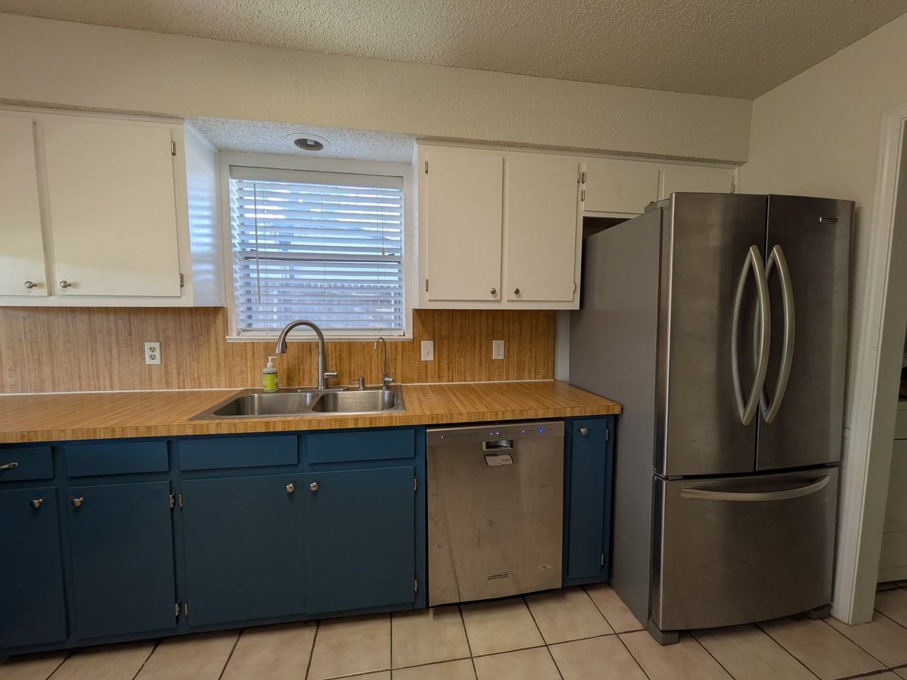2305 Stockbridge Ct #1 - Photo 4 of 32