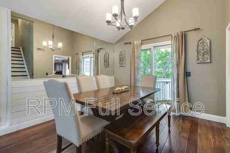 813 Bishopsgate Rd - Photo 6 of 25