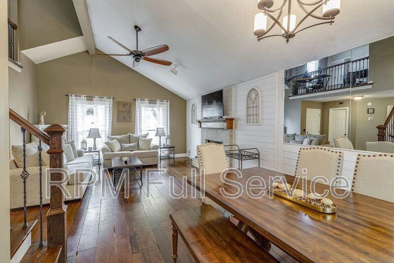 813 Bishopsgate Rd - Photo 7 of 25