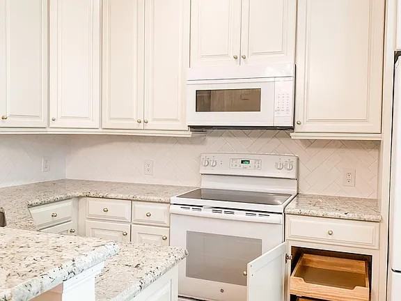 2519 Dilworth Heights Ln #2519 - Photo 2 of 13