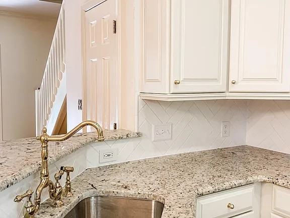 2519 Dilworth Heights Ln #2519 - Photo 3 of 13