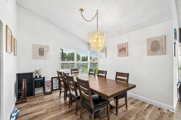 7366 Ashley Shores Circle - Photo 4 of 8