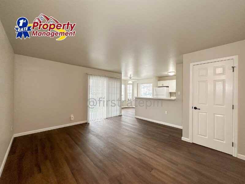 10122 W Garverdale Ln #201 - Photo 4 of 22