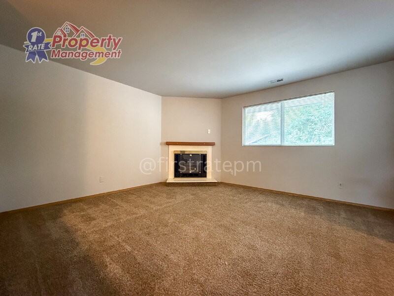 4900 W Blodgett Ln #102 - Photo 7 of 28