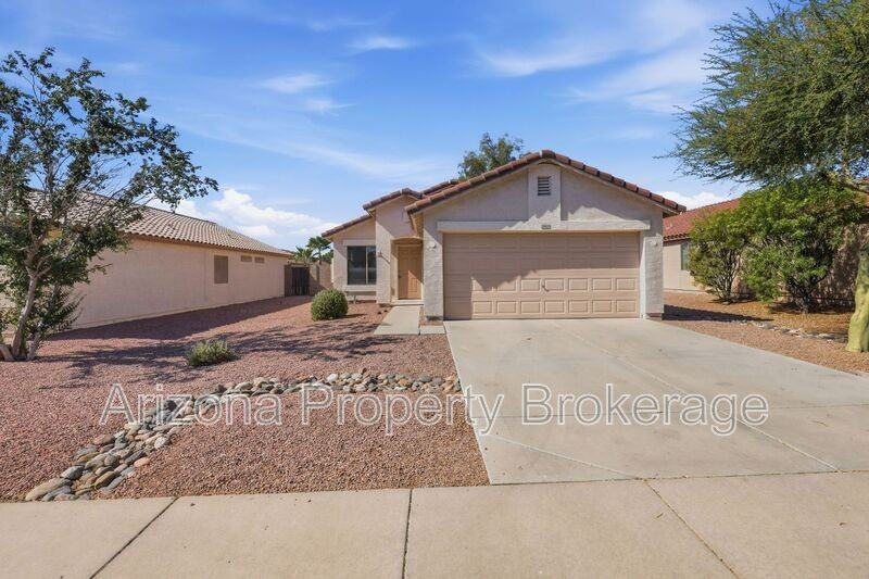 14823 W Redfield Rd - Photo 3 of 28