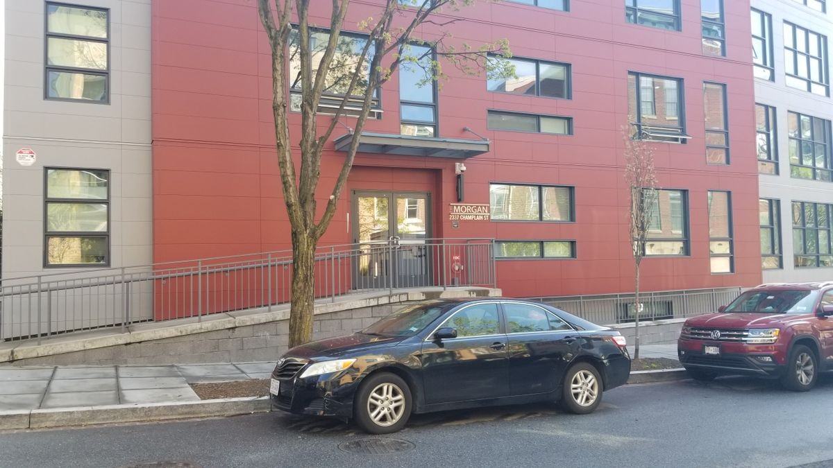 2337 Champlain St Nw - Photo 2 of 18