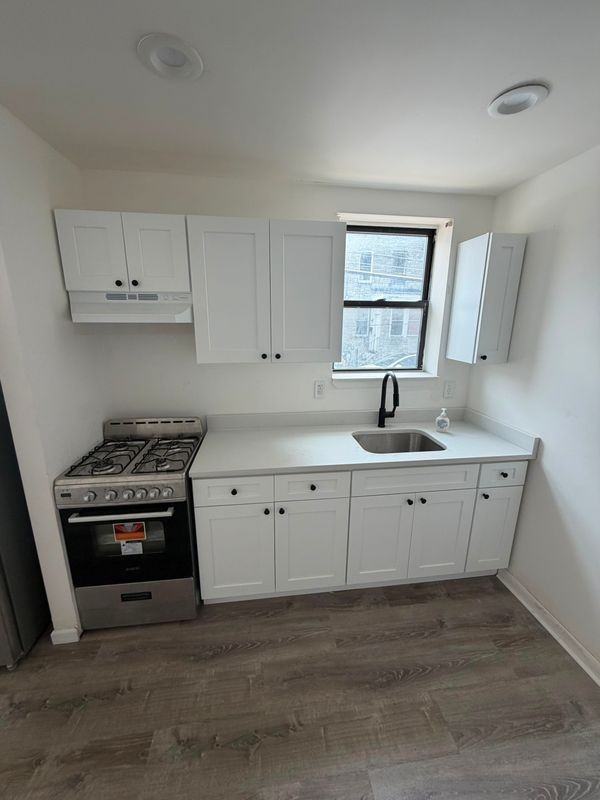 16 Bergen Ave ##2 - Photo 2 of 17