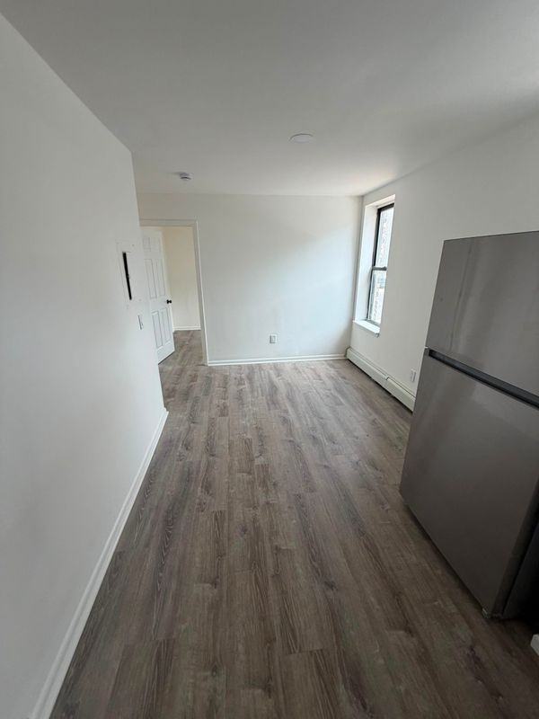 16 Bergen Ave ##2 - Photo 7 of 17