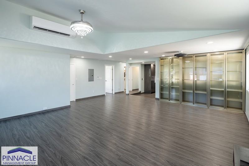 925 Pilialo St - Photo 4 of 15