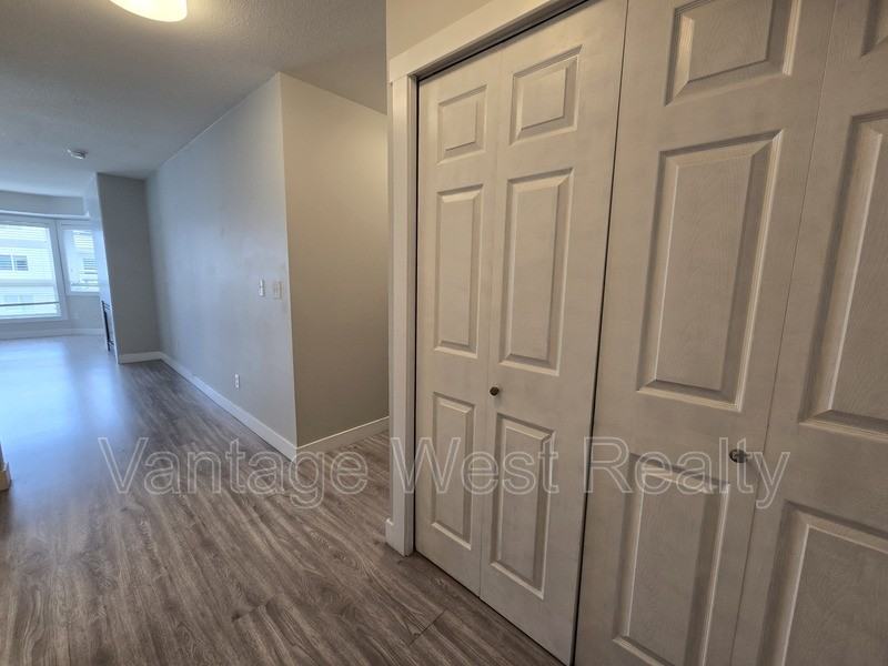 3100 De Montreuil Crt - Photo 2 of 26