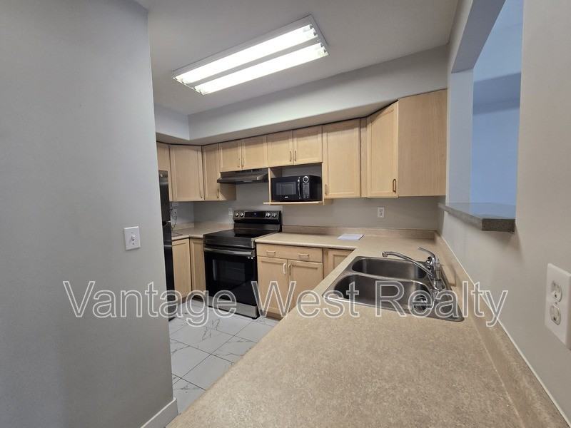 3100 De Montreuil Crt - Photo 3 of 26