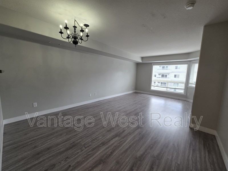 3100 De Montreuil Crt - Photo 5 of 26