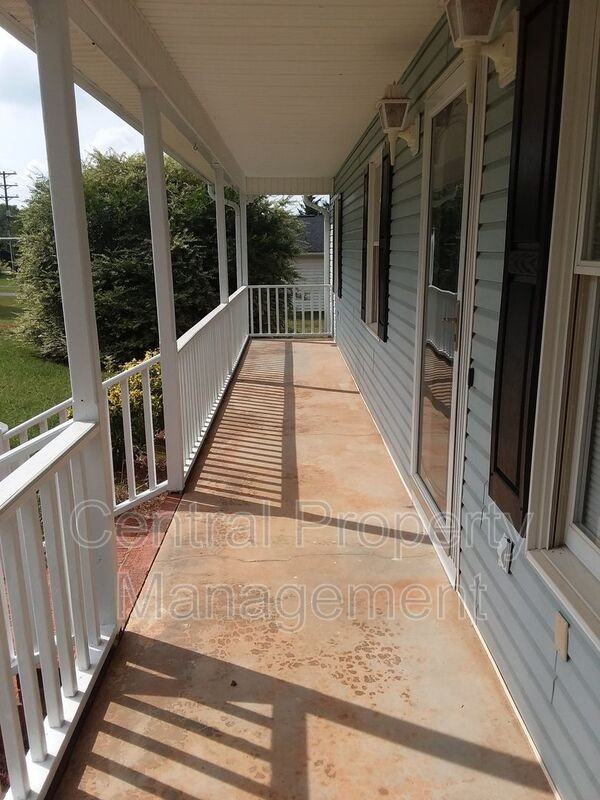 5423 Parris Bridge Rd - Photo 2 of 26