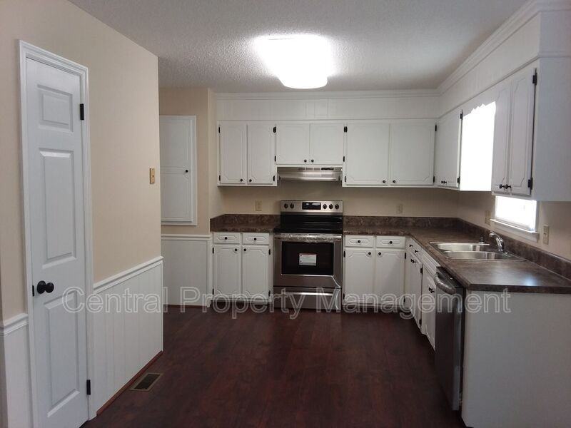 5423 Parris Bridge Rd - Photo 5 of 26