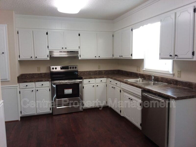 5423 Parris Bridge Rd - Photo 6 of 26