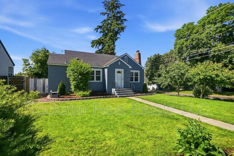 3027 W Cleveland Ave - Photo 2 of 25