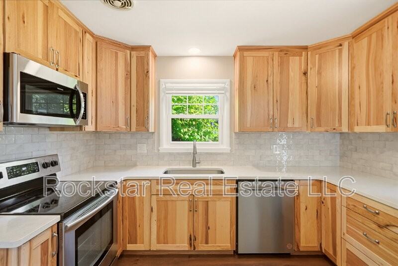 3027 W Cleveland Ave - Photo 7 of 25