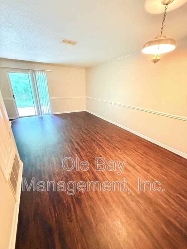 965 Navco Rd - Photo 2 of 7