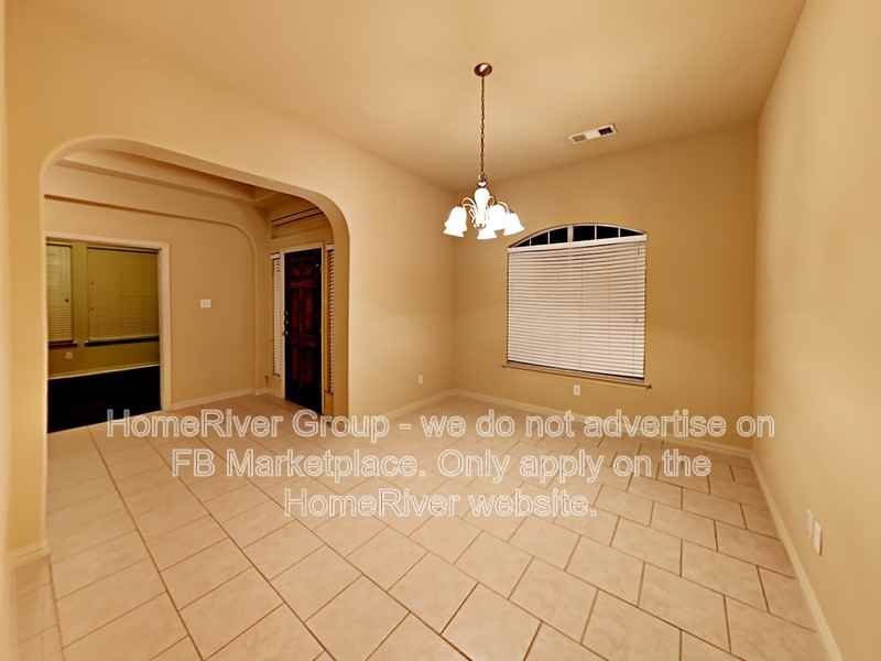 643 E Sandra Ln - Photo 5 of 19