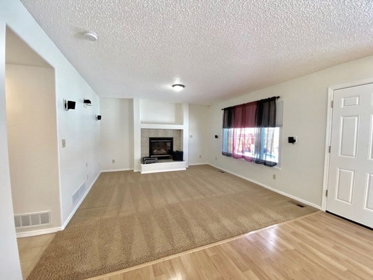 8065 Vectra Dr - Photo 6 of 50