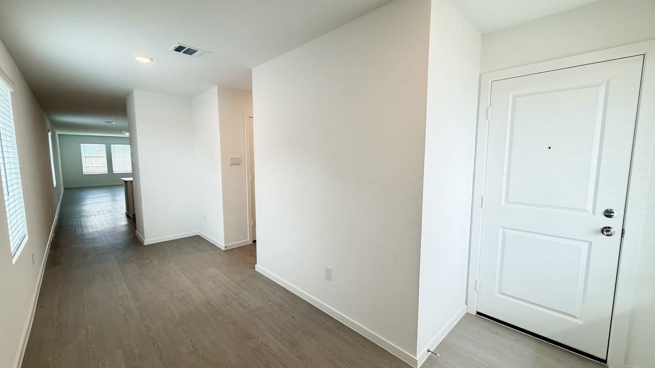 31418 Casacalenda Ln - Photo 4 of 20