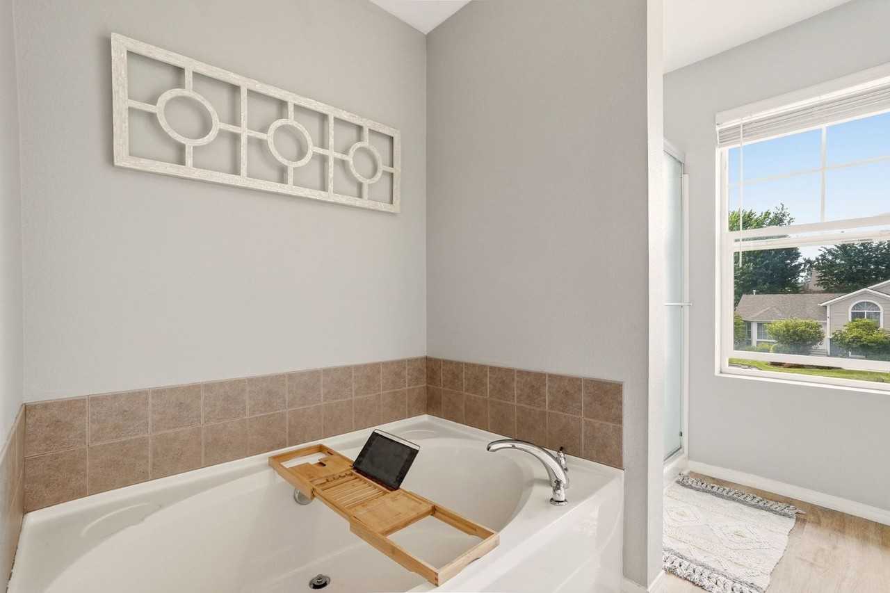 18115 E Mansfield Ave - Photo 6 of 25