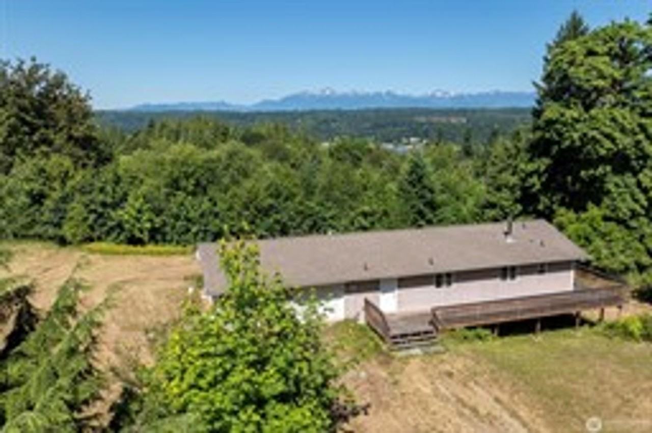 470 E Rasor Rd - Photo 2 of 16