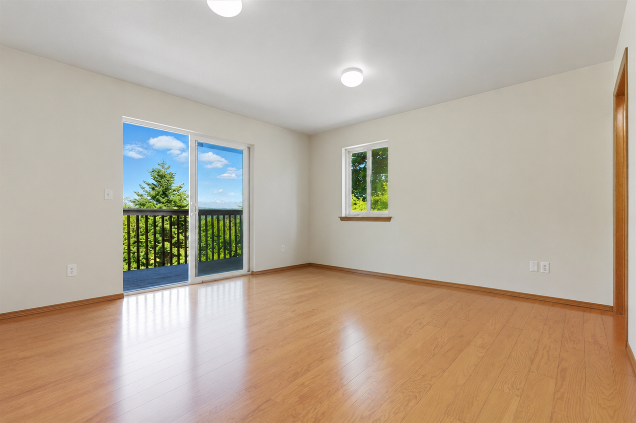 470 E Rasor Rd - Photo 6 of 16