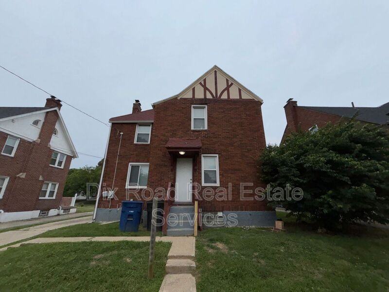 426 Otterbein Ave - Photo 3 of 28