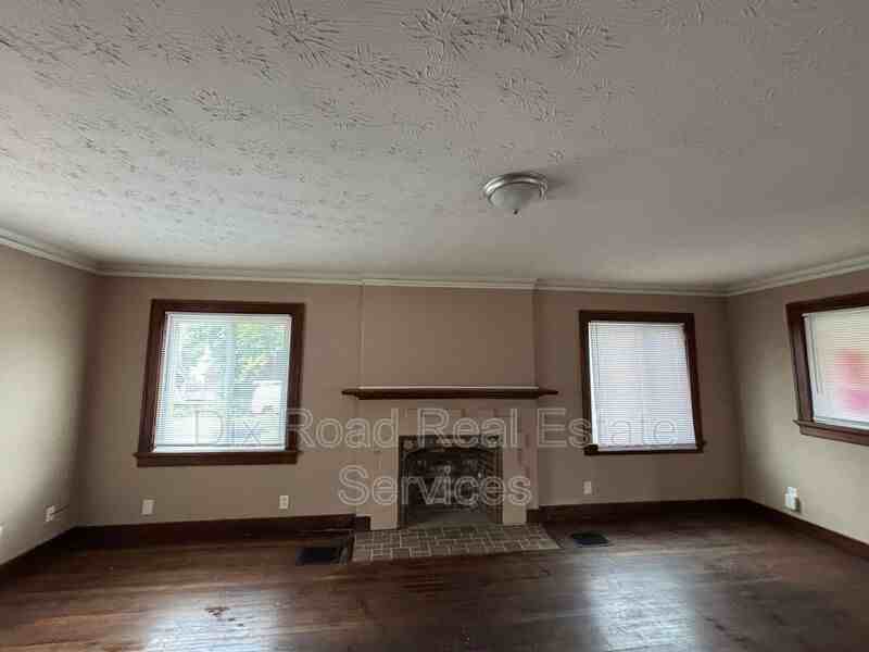 426 Otterbein Ave - Photo 7 of 28