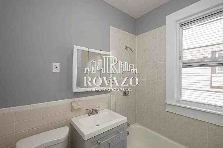 22 Ellis Avenue #2B - Photo 5 of 10