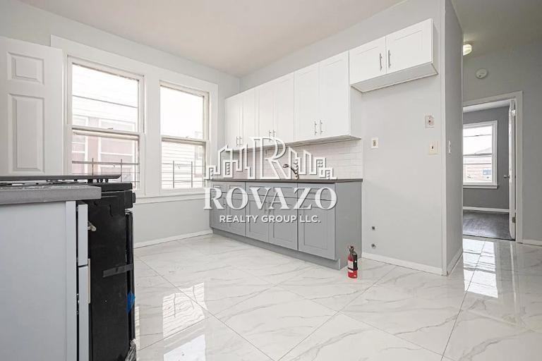 22 Ellis Avenue #2B - Photo 3 of 10