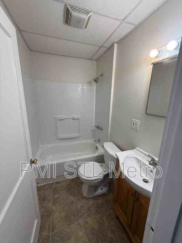 3885 Meramec St #203 - Photo 5 of 5
