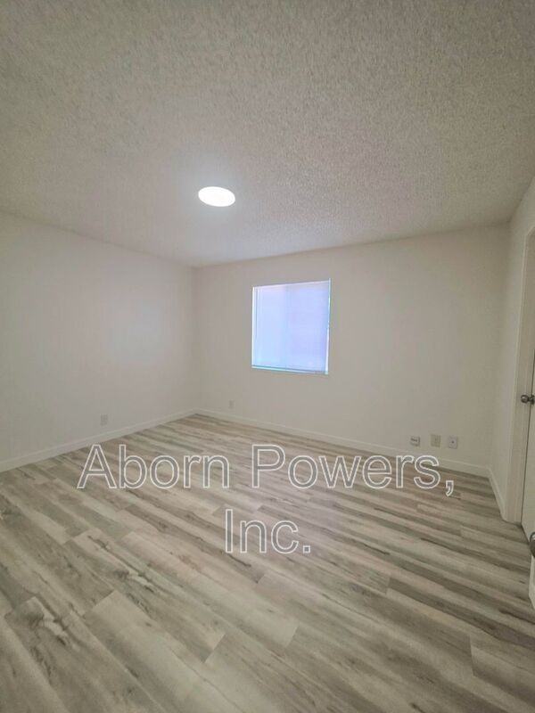 1140 Melton Dr #2 - Photo 3 of 12