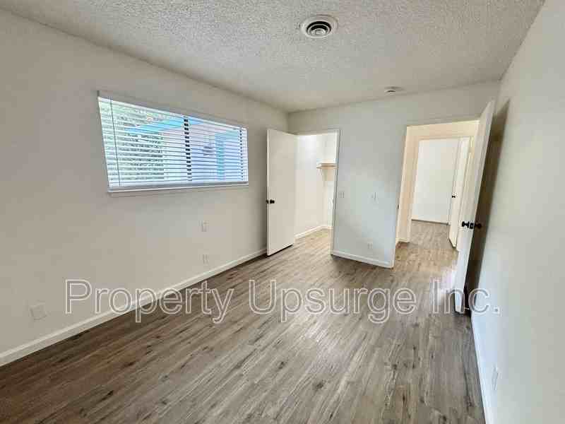 540 South St #13 - Photo 7 of 10