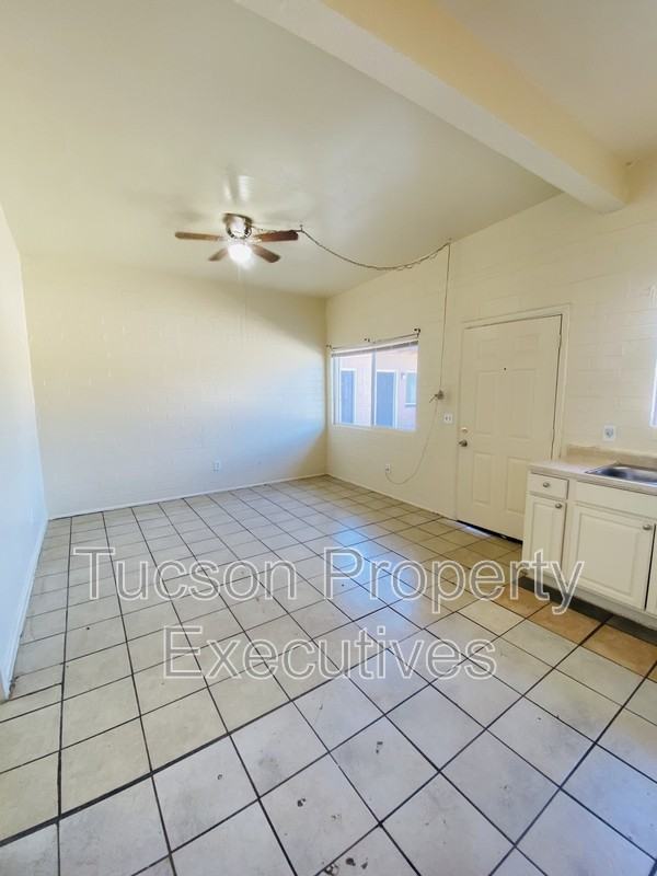 240 W Sahuaro St - Photo 7 of 11