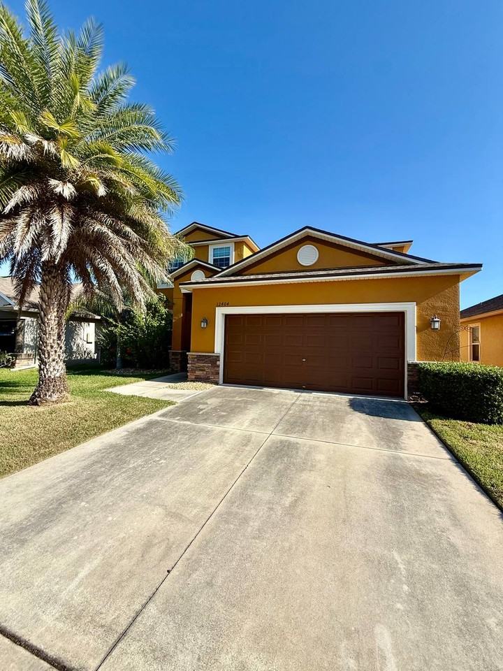 12404 Ballentrae Forest Dr - Photo 3 of 50