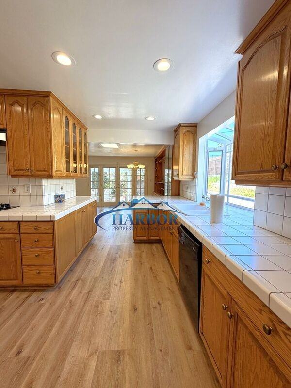 2028 W Elberon St - Photo 5 of 34