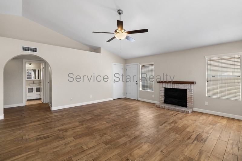 3865 W Denver St - Photo 4 of 20