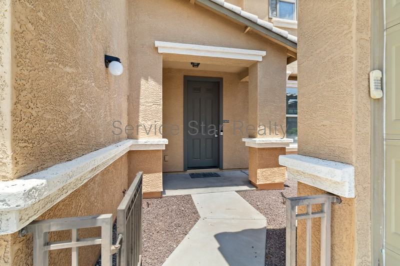 3448 E Merrill Ave - Photo 3 of 33
